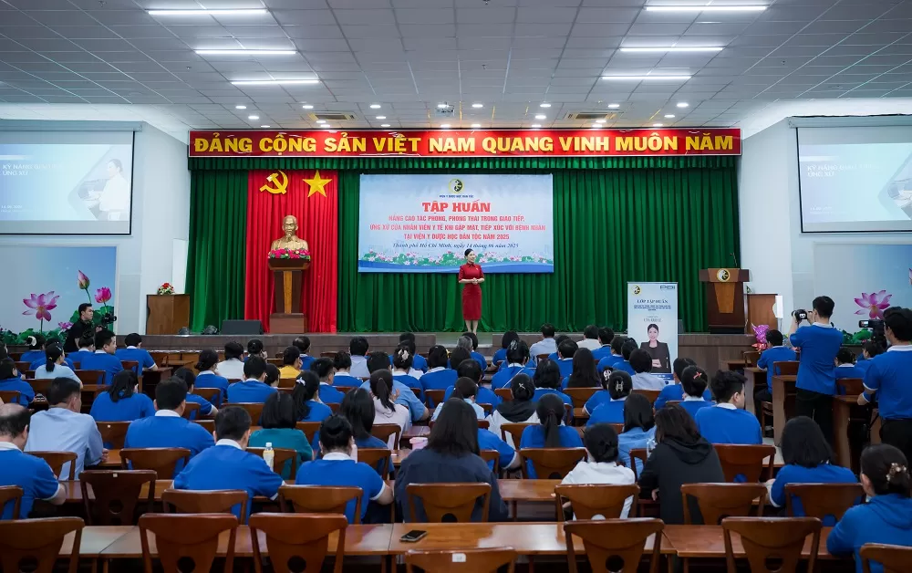 đào tạo phong thái công nhân viên chức nhà nước