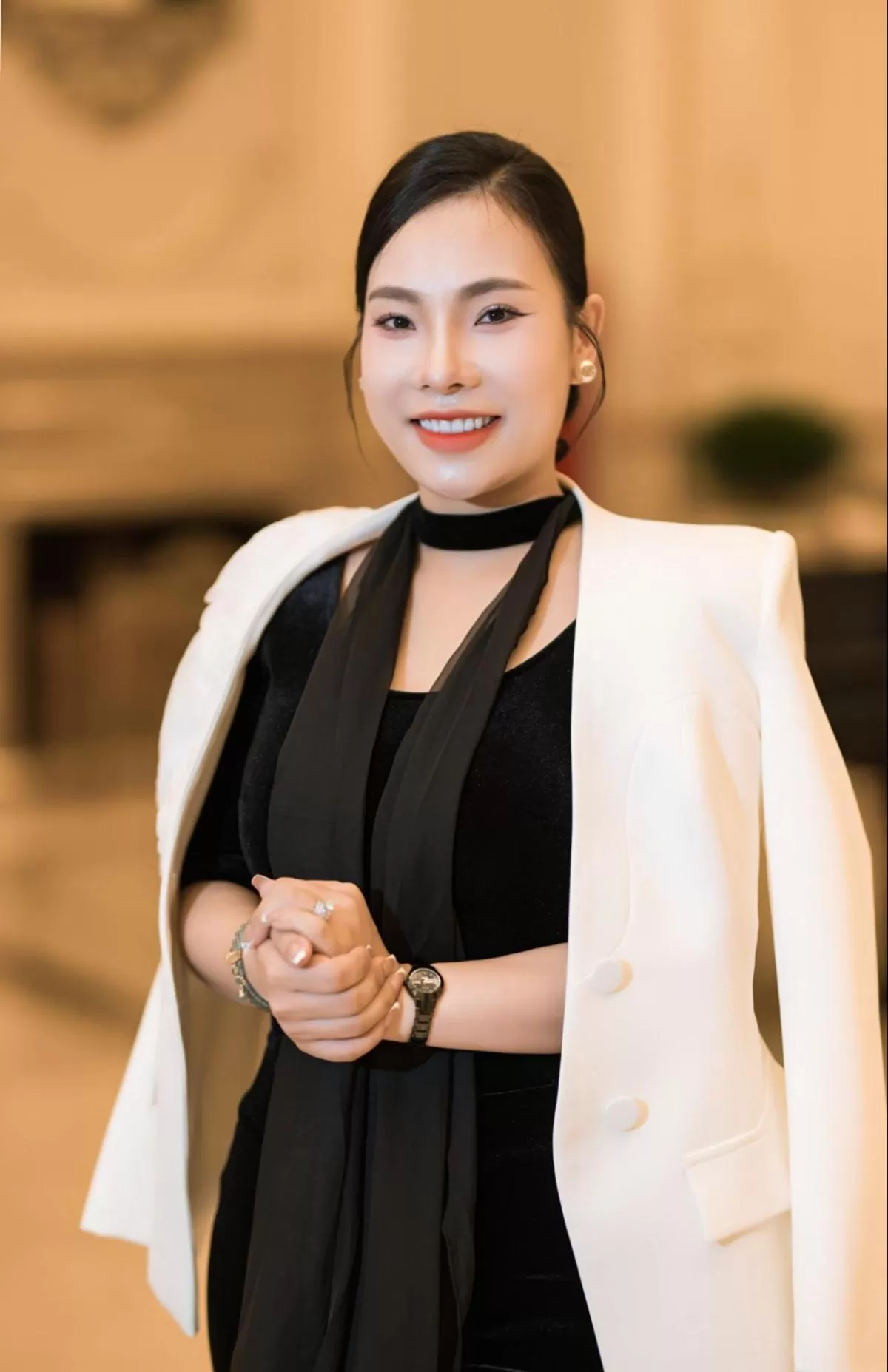 Nghi thức xã hội giảng viên Lê Vân Anh