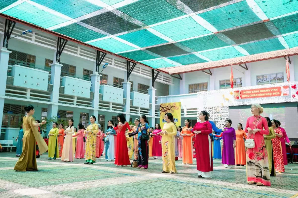 phép lịch sự hàng ngày vân anh lê